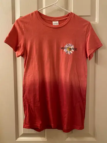 Rip N Dip Women’s T-Shirt Size Small Pink Flowers Cat Floral Printed Shirt