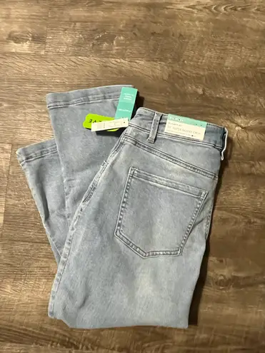 Maurice's Jean Capri