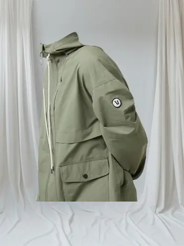 Vuori  Women’s Elijo Rain Jacket Color Pistachio Green Size Large New $198