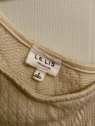 Le lis Women’s size Small Cream Color Bodysuit