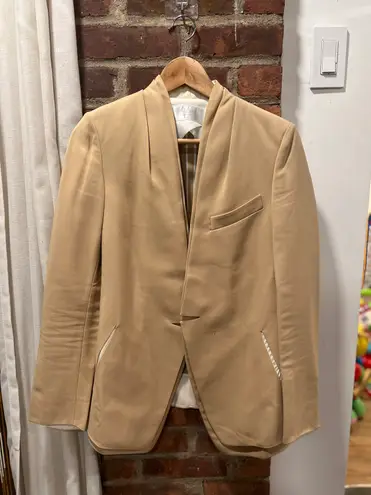 Korean Women’s Tailored Time Post Modern Blazer Tan Size 4