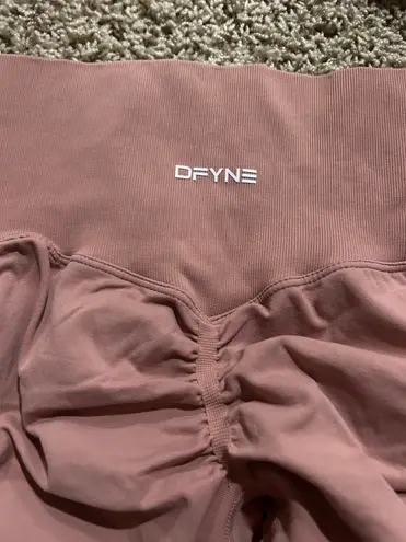 DFYNE Dynamic Shorts S