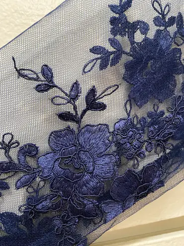 M/L Blue Floral Embroidered Transparent Mesh Long Sleeve Lined Zip Up Maxi Gown Size L