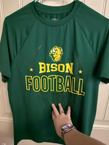 Authentic NDSU shirt Green Size M