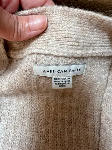 American Eagle Cardigan