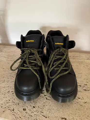 Dr. Martens  WOODARD GRIZZLY LEATHER LOW CASUAL BOOTS. Unisex M8/W9. MSRP $160 