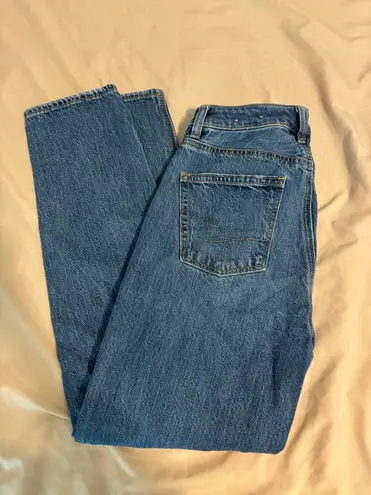 American Eagle Outfitters Mom Straight Jean