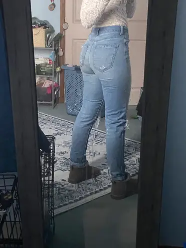 American Eagle Outfitters “Mom” Jeans