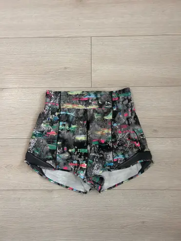 Lululemon  Hotty Hot High-Rise Lined Short 4" Paint Drift Multi / Graphite Grey thumbnail 6