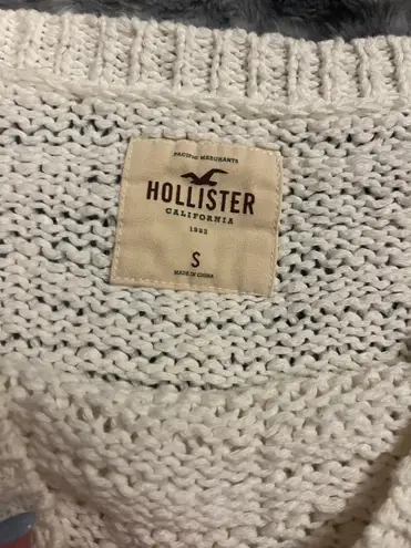 Hollister White Crop Sweater