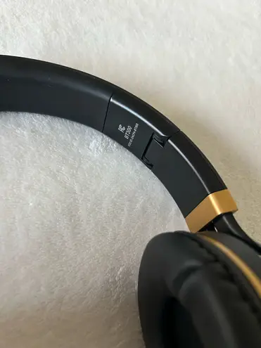 Sentry BT300 Deluxe Bluetooth Headphones Black - Image 3