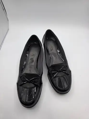 Life Stride Women’s Black Patent Leather Flats Sz 7.5