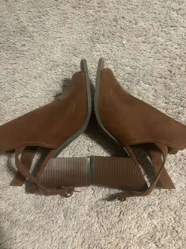 American Eagle Brown Heels