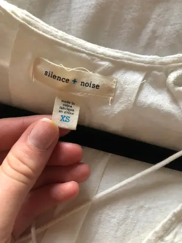 White Blouse Puffy Sleeves