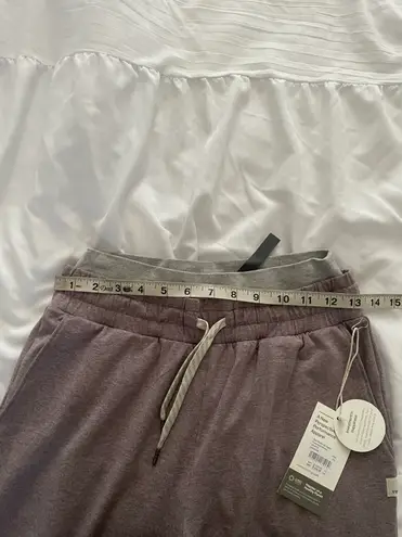 Vuori Halo Warmup Jogger  NWT