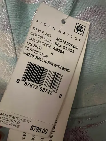 Aidan Mattox Pleated Floral Jacquard Ballgown Bow Accents V-Neck Size 2 NWT