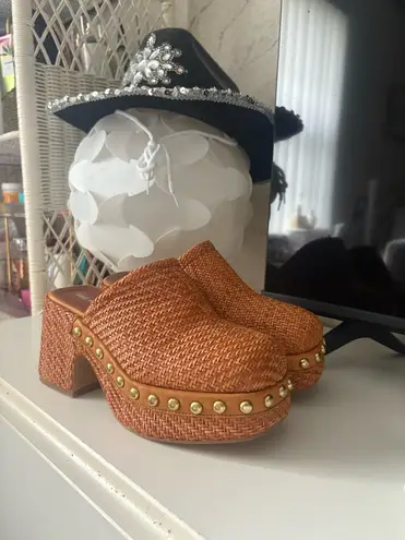 Free People  Clogs - Image 2