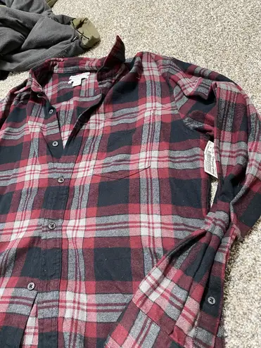 Amazon Essentials Red and Black Casual Button Down Shirt