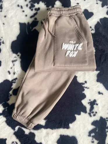 White Fox Boutique Offstage Hoodie and Sweatpants Fawn