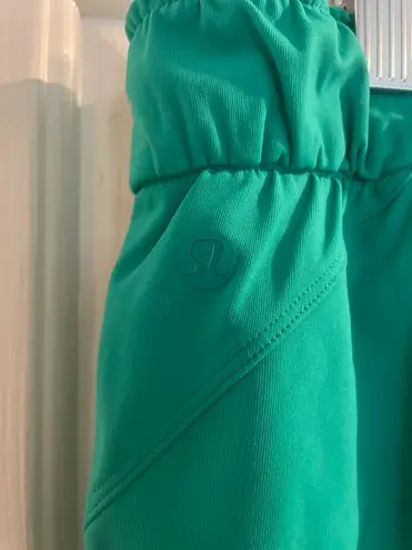 Lululemon Kelly Green Joggers