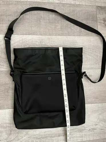 Lululemon Messenger Bag