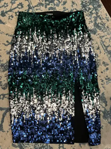 EXPRESS NWOT  Size XS Multi Colored Sequin Skirt