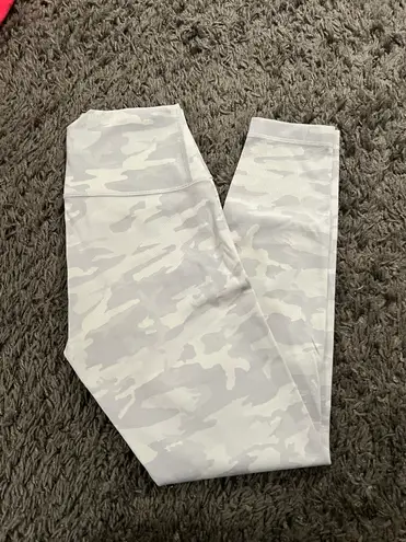 Lululemon White Camo Wunder Under Leggings