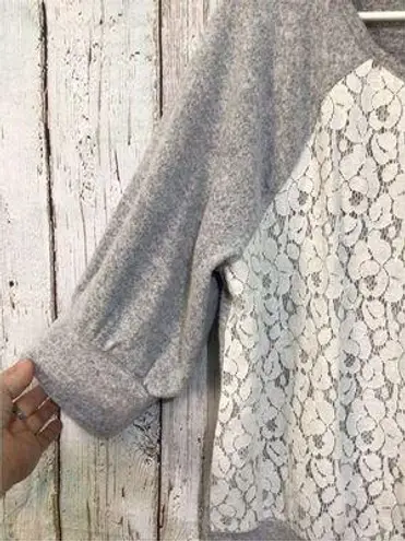 Adrienne Vittadini Gray & White Sweater 3/4 Sleeves Size Large 💕