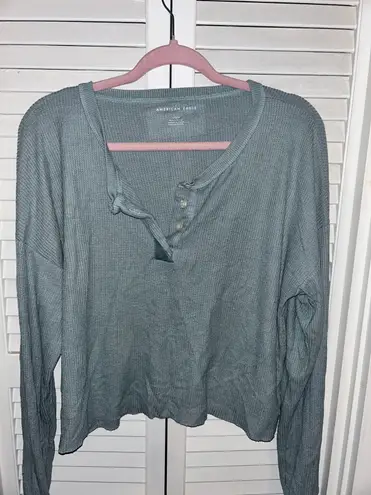 American Eagle Quarter Button Long Sleeve