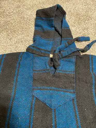 Blue and Black Geometric Pattern Sweatshirt Size L