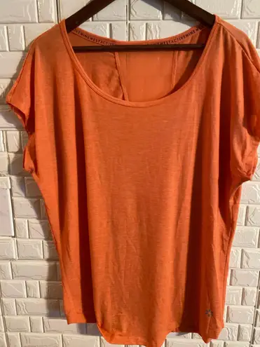 Nine West Active woman's short sleeve T-shirt  27 length x 21 width