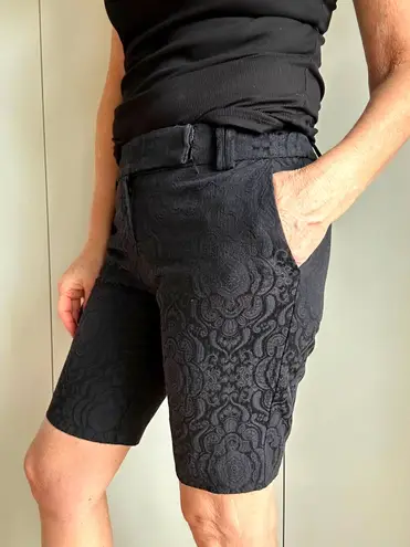 Womens Shorts Size 4 Black Brocade Goth Witchy Low Rise Knee length