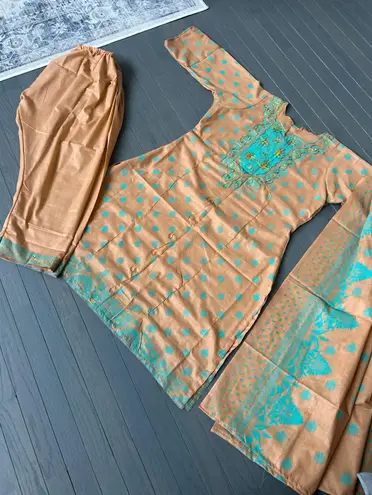 Indian Pakistani 3 Piece Embroidery Printed Light Brown Shalwar Kameez Sz M Size M