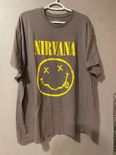 Nirvana  Gray Yellow Giant Smiley Face Oversized Short Sleeve T-shirt 2XL