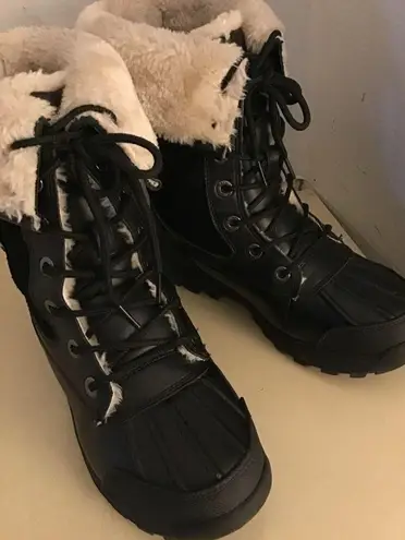 Lugz women black water