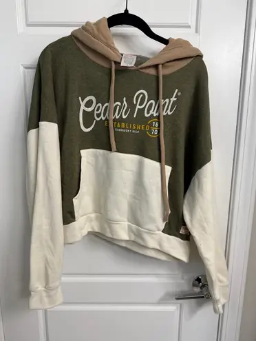Good Land Cedar Point Hoodie Size Large Nostalgia Graphic Whimsy Gift Souvenir Green - Image 1