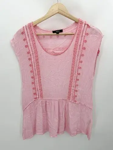 Very J Top Women MEDIUM Pink Embroidered Scoop Neck 100% Rayon Tunic Tank