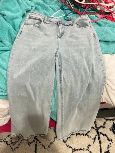 Risen light wash jeans