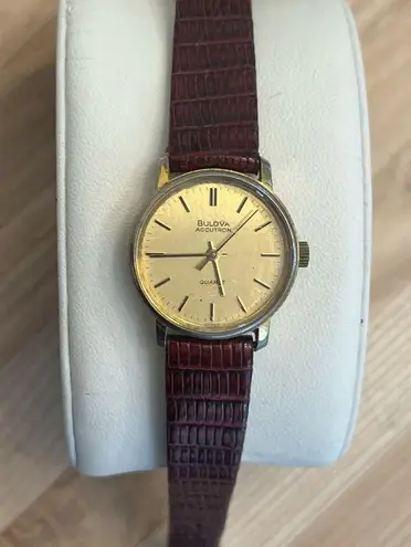 Bulova Accutron Ladies Watch RARE Vintage Gold Tone Case and Dial