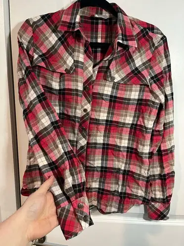 Finley Red Black Plaid Buttoned Flannel Long Sleeve Collared Shirt Size Medium