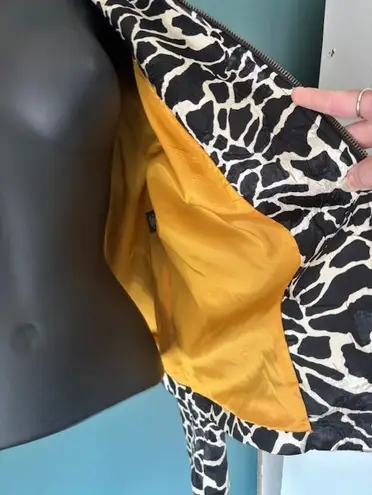 Peck & Peck Collection 14 Black White Zip Abstract Animal Print Bold Statement