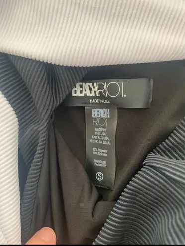 Beach Riot BRAND NEW NEVER WORN- ONE PIECE - size Small🖤