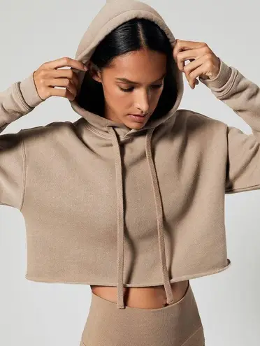 Alo Yoga Cropped Hoodie M Tan Size M 35 77 Off Retail From Jamie