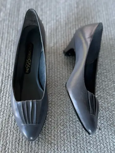 Vintage 80s 90s 9 2 5 Collection Gray Pleated Kitten Heels Pumps Sz 8 N