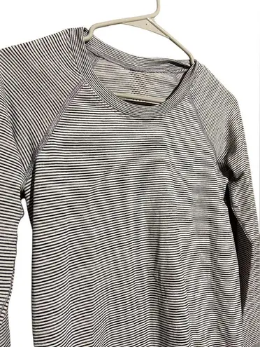 Lululemon  Long Sleeve Black and White Striped Size 6