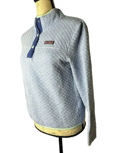 Vineyard Vines  - Hydrangea heather quilted classic Shep Shirt, Small‎