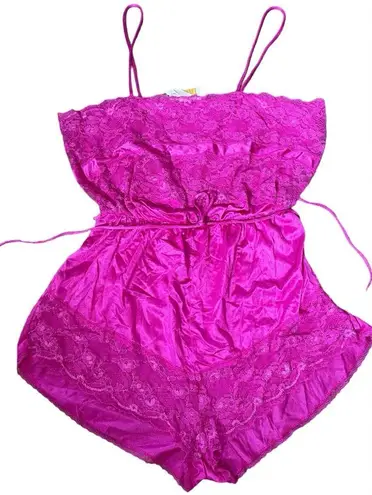 Tessies Vintage 80s Magenta Sheer Floral Lace Lingerie Intimates Romper Teddie