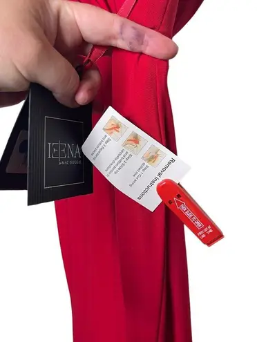 Mac Duggal NWT Ieena Sleeveless V Neck Jersey Gown in Red sz 4 12336