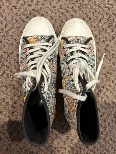 American Eagle Outfitters Shoes