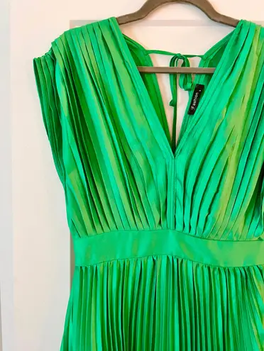 Amazon Classy Green Pleated Formal Tie Dress